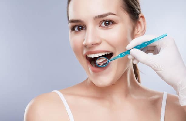 Gummy Specialist in Los Angeles Help with Your Gums