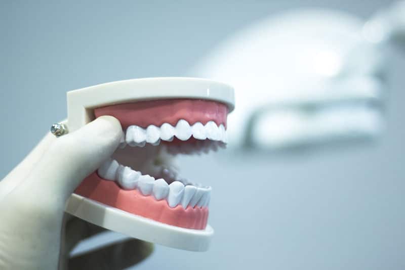 Gummy Specialist in Los Angeles Help with Your Gums